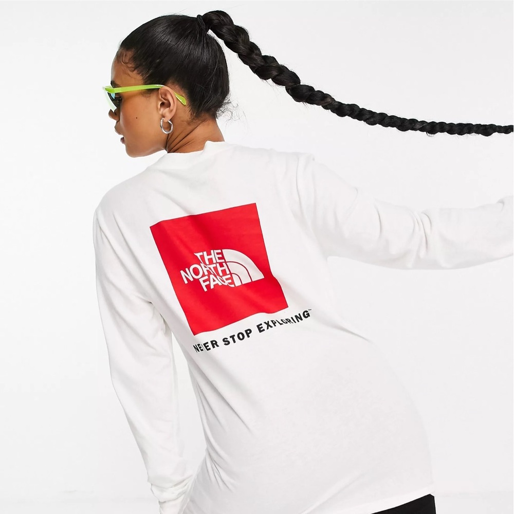 The North Face Box NSE Long Sleeve T Shirt in White NWT